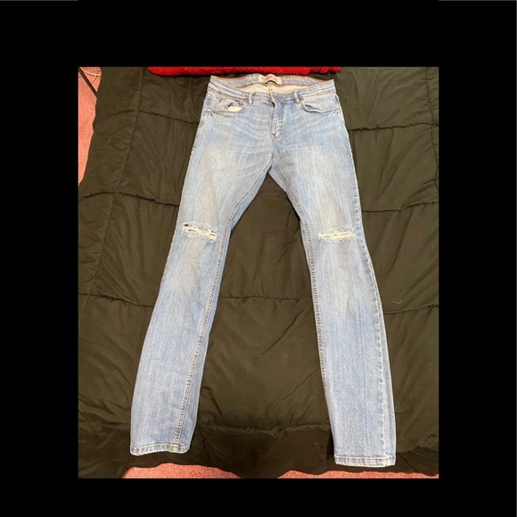 Jeans - Picture 1 of 4
